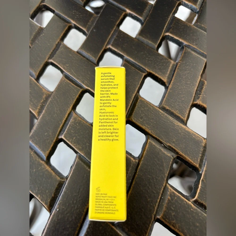 Sofie Pavitt Face Mandelic Clearing Serum - Picture 2 of 5